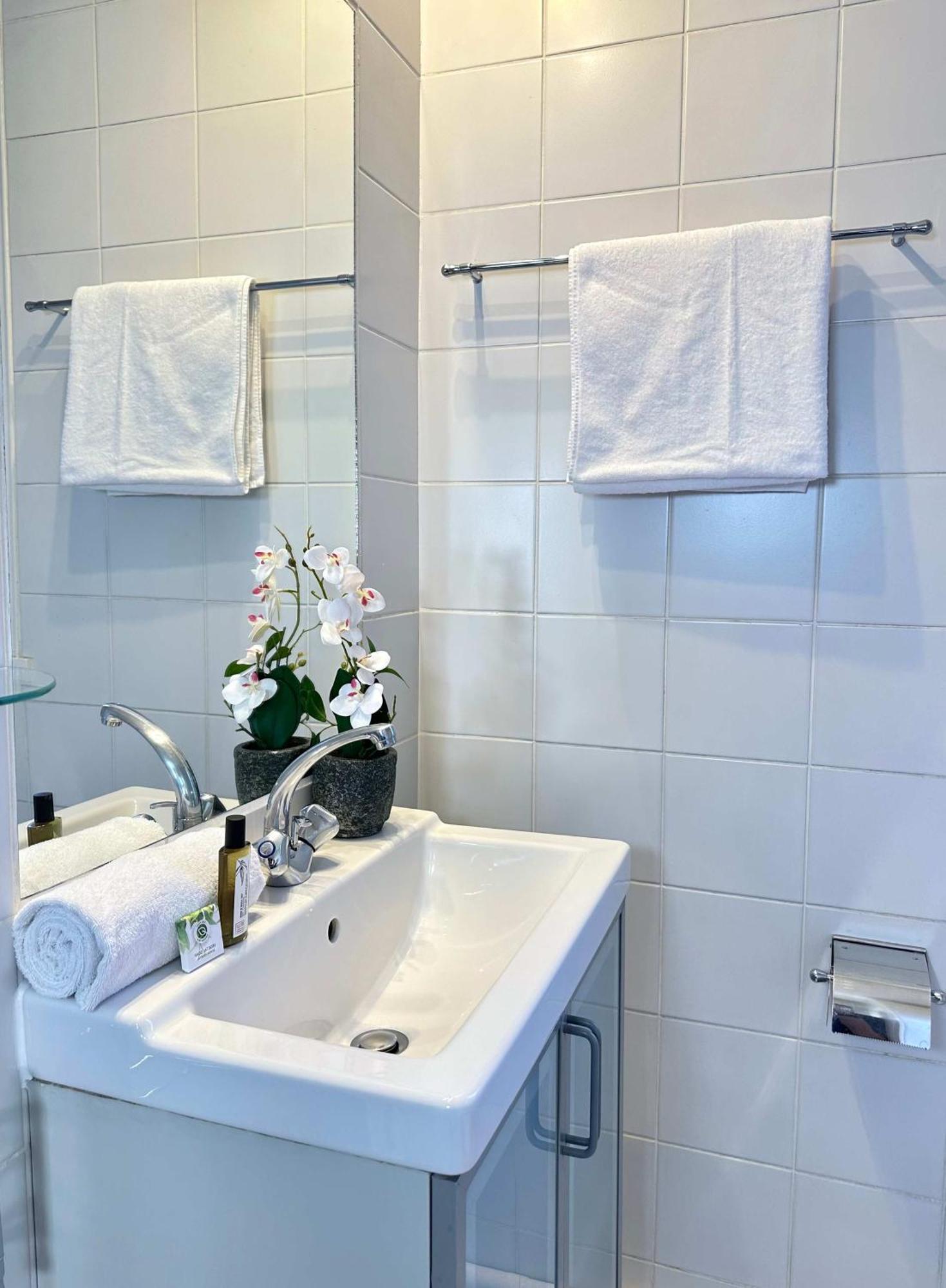 Beautiful Calm Studio In Le Marais Paris Eksteriør billede